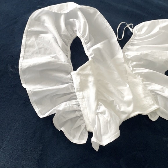 Zara flutter sleeve white crop top size small NWOT - Picture 3 of 5